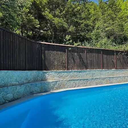 Holiday home Inas & Lemia Forrest Homes With Outdoor Swimming Pool