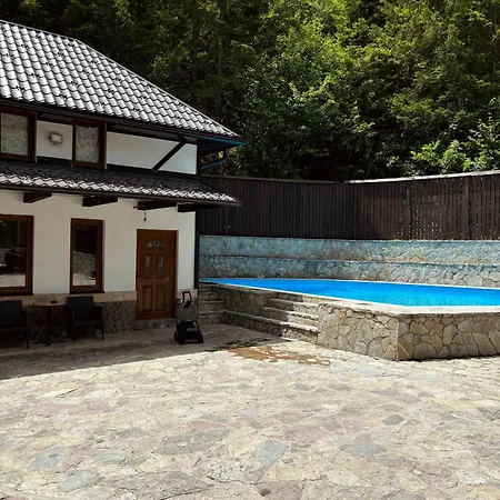 Inas & Lemia Forrest Homes With Outdoor Swimming Pool Holiday home Bihac